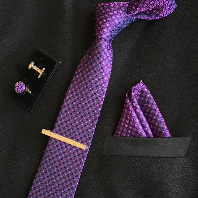 Fabulous Hunk Necktie For Men